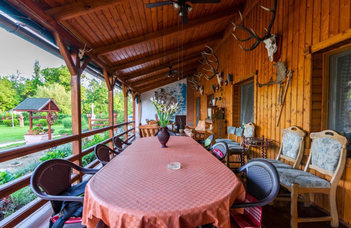 Gemenc Vendégház Hercegszanto Exterior foto